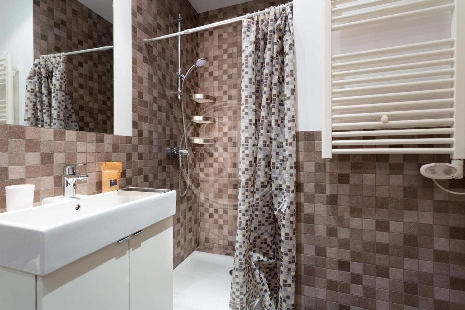 Apartamento En Sagrada Familia E